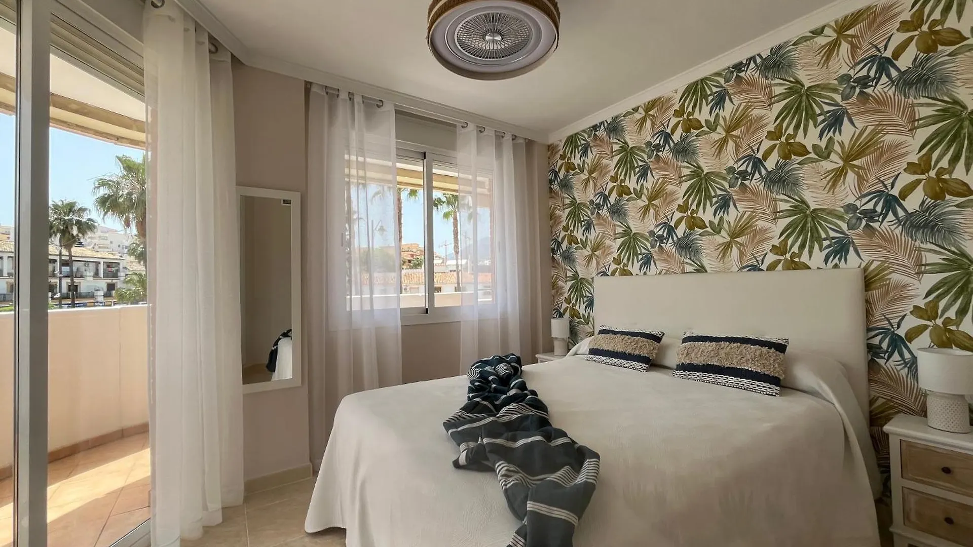 Central Park Apartment Estepona 0*,